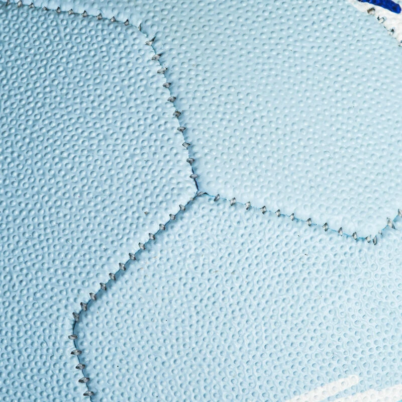 Ballon De Netball NB500 Bleu Pour Joueur, Joueuse De Netball Confirmé(e) 8 Ballon De Netball NB500 Bleu Pour Joueur, Joueuse De Netball Confirmé(e) – Image 6