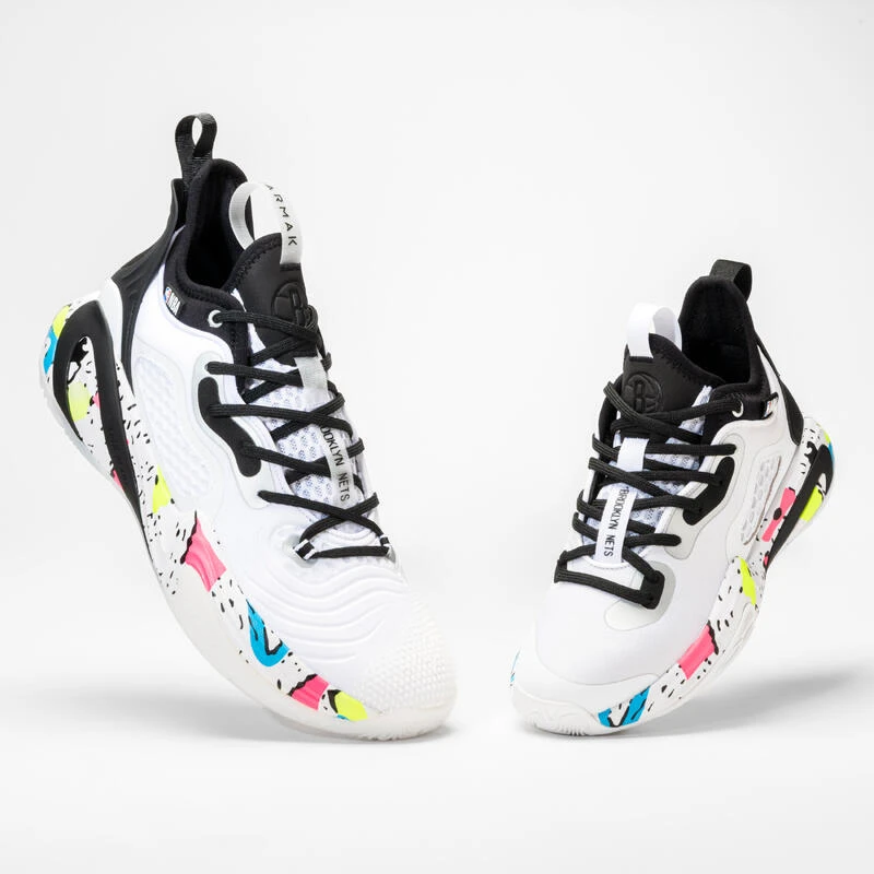 Chaussures De Basketball NBA Brooklyn Nets Enfant - SE900 MINI ME Blanc 9 Chaussures De Basketball NBA Brooklyn Nets Enfant - SE900 MINI ME Blanc – Image 7